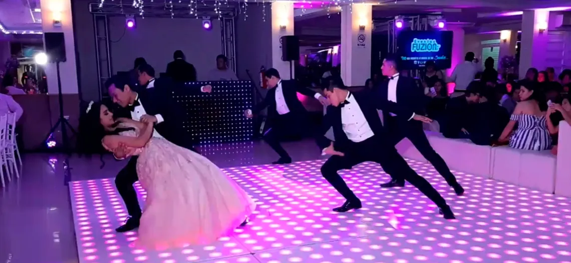Show y chambelanes para tu fiesta de XV